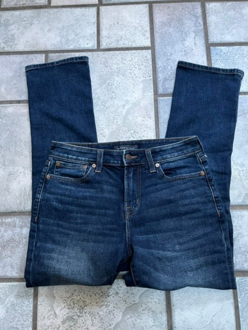 28 x 30 Men's Jeans Aeropostale Athletic Straight Style